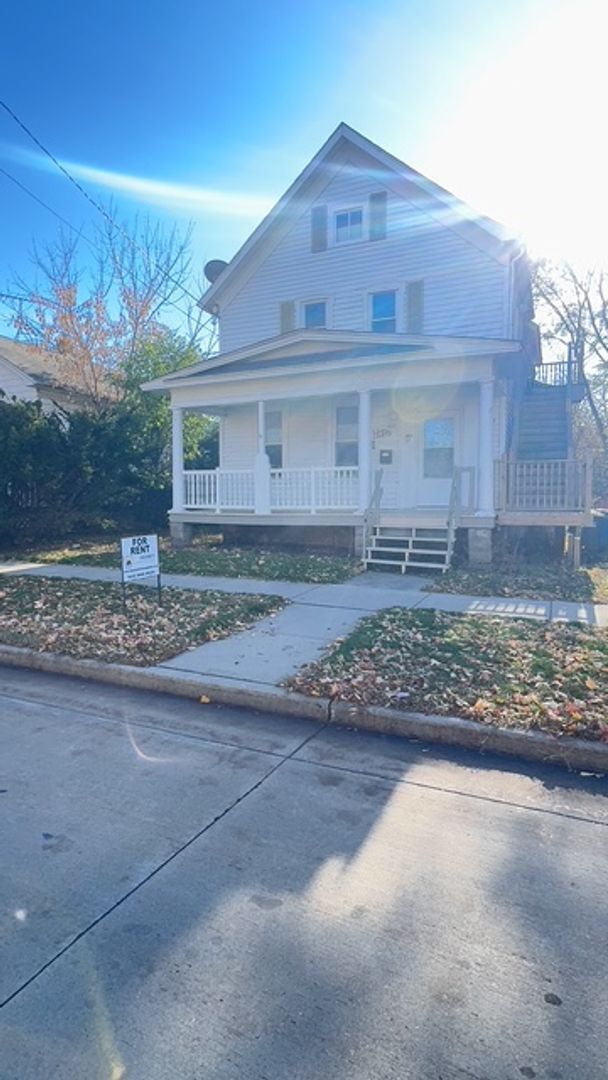 Building Photo - 629 Otter Ave