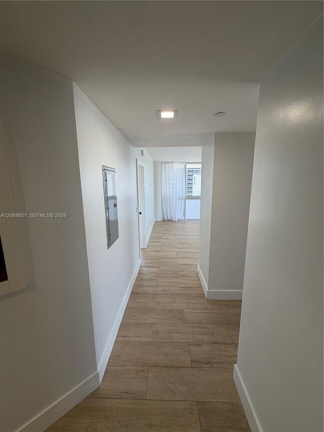 Building Photo - 6365 Collins Ave