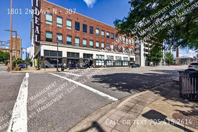 Building Photo - 1801 2nd Ave N