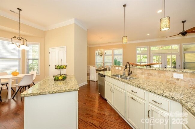 Building Photo - 4406 Carrington Dr