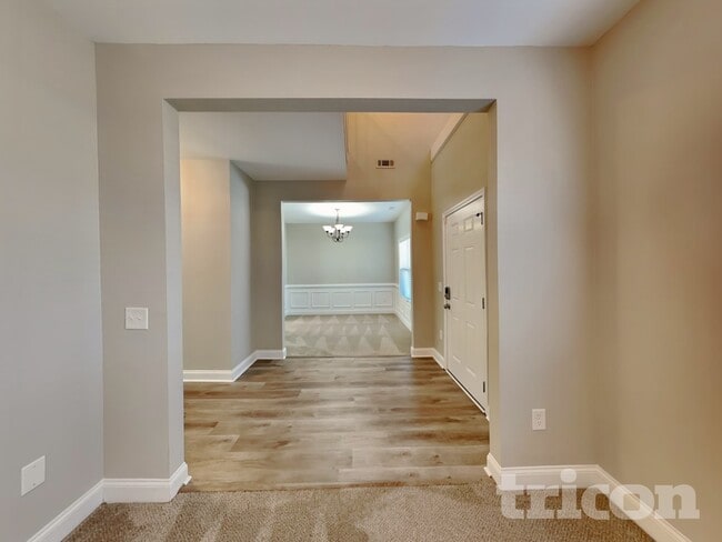 Building Photo - 111 Brookhaven Dr