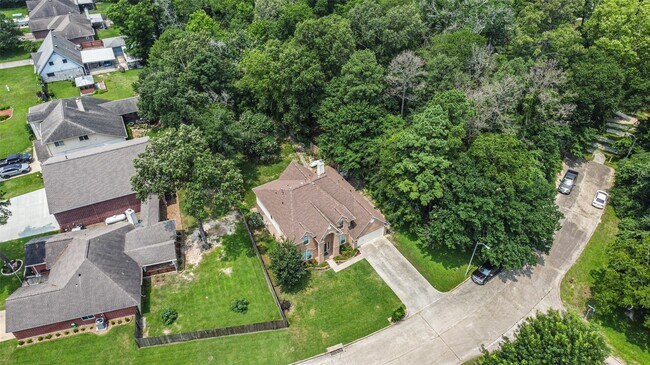 Building Photo - 811 Liberty Way