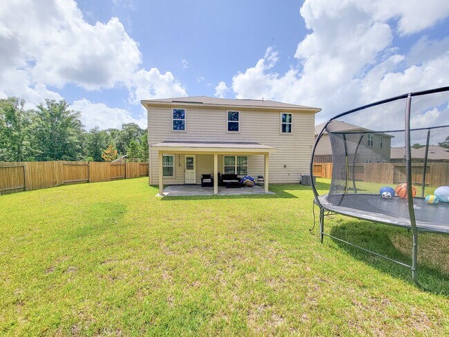 Building Photo - This home is a thoughtfully designed home offering comfort, space, and modern upgrades throughout...