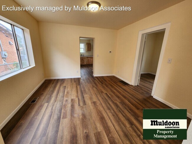 Building Photo - 625 Elm St