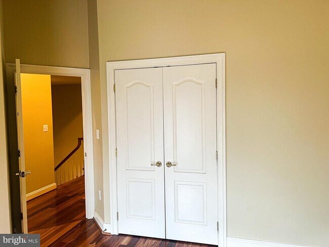 Building Photo - 6403 Velliety Ln