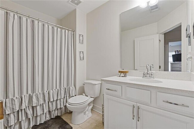 Building Photo - 94 Garrison Dr