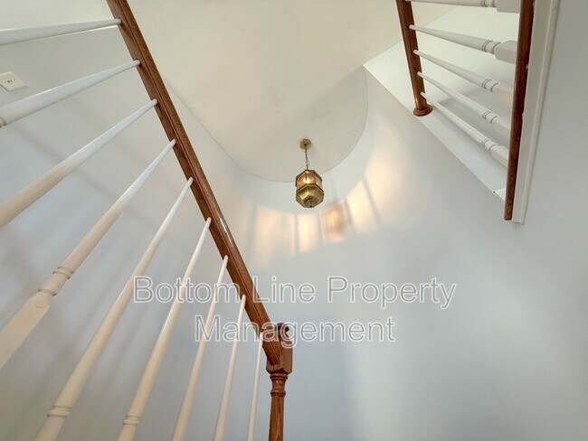 Building Photo - 2420 Early Flight Dr