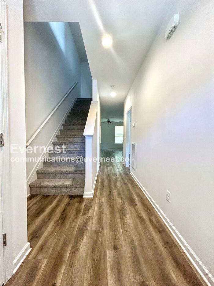 Building Photo - 1225 Marble St
