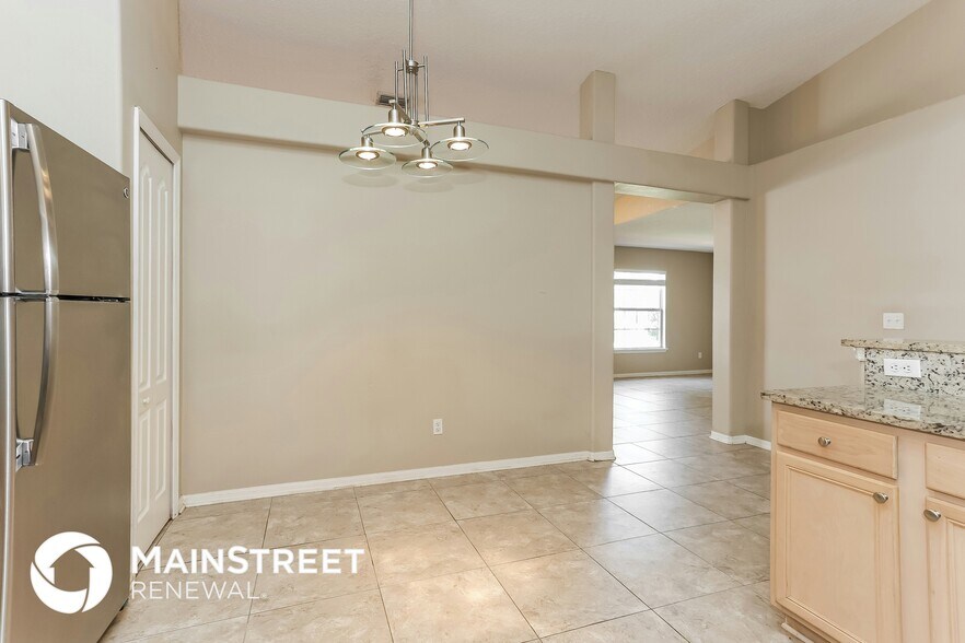 Building Photo - 10002 Lancashire Dr