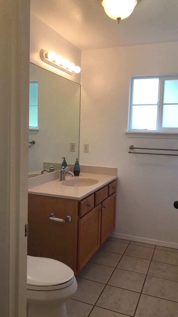 Building Photo - Highly Desirable Villas at Kenolio Ground Floor Corner Unit Available 5/1/26