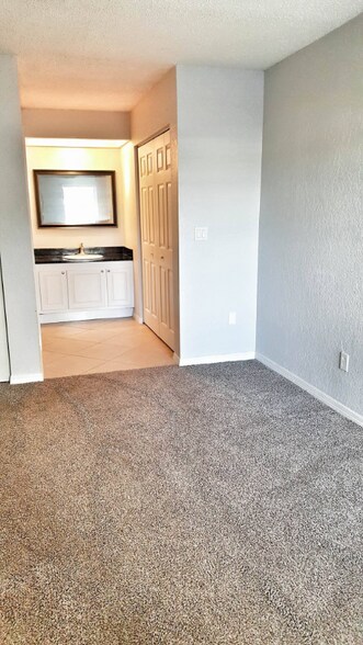 Building Photo - 9847 Seminole Blvd