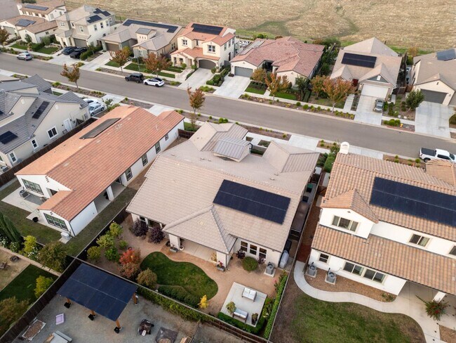 Building Photo - 822 Overstone Ave