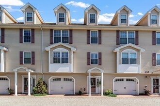 Building Photo - 36 Middlesex Ave