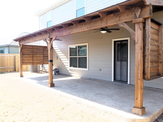 Building Photo - 13832 Musselshell Dr
