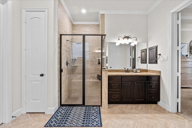 Building Photo - 1636 Longwood Glen Ln