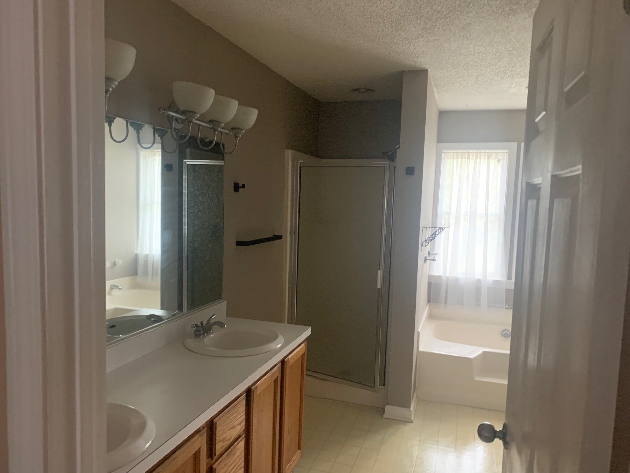 Building Photo - 61 Trotters Way