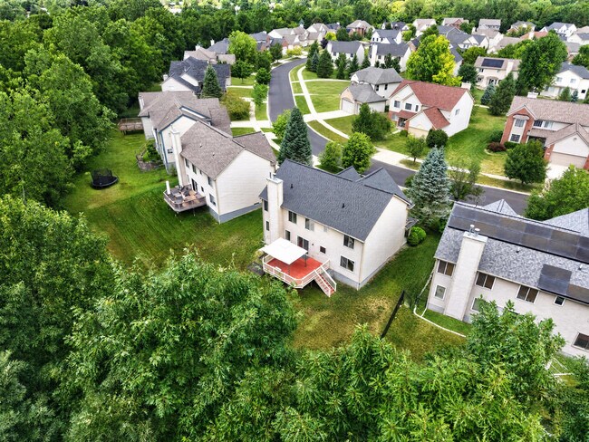 Building Photo - 392 Sedgewood Ln