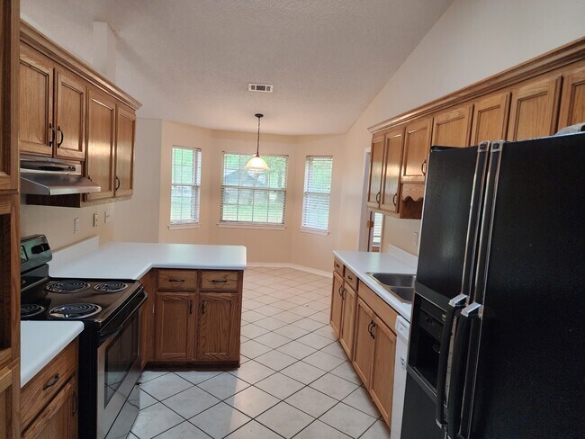 Building Photo - 5729 Bronco Pl