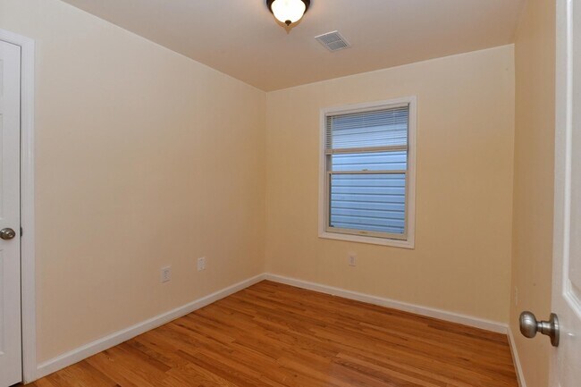 Building Photo - 499 Ocean Ave