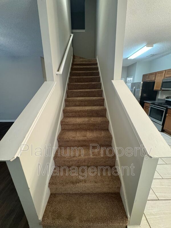 Building Photo - 2262 Charleston Pointe SE