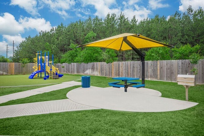 Primary Photo - 9393 Farm to Market 1960 Bypass Rd W