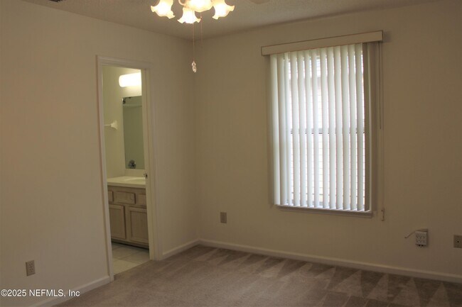 Building Photo - 11202 Mikris Dr S