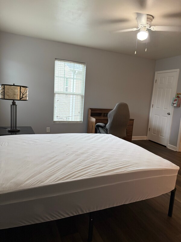 Building Photo - 1624 N Cherry St