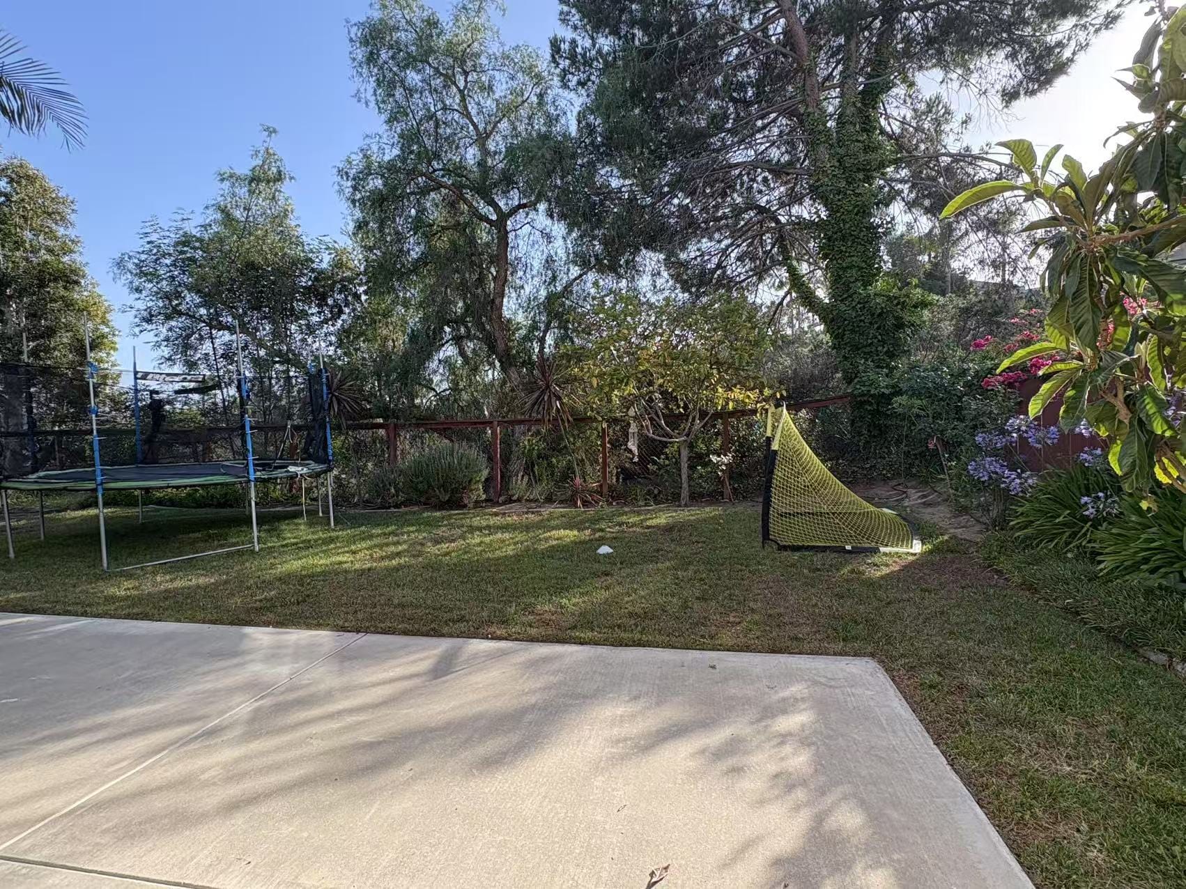 Building Photo - 7435 Arucauna Ct