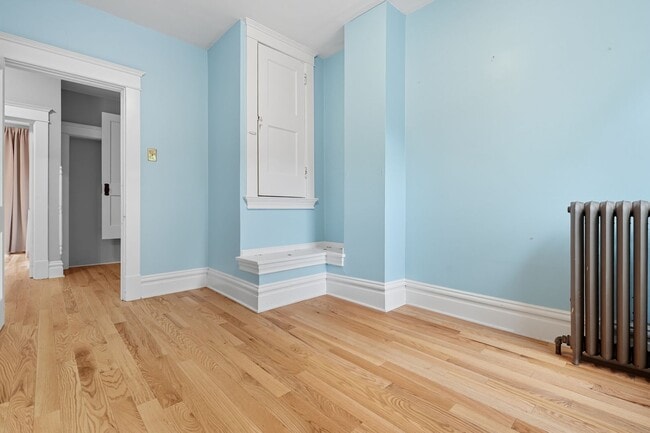 Building Photo - Historic 5-bedroom Home in Squirrel Hill