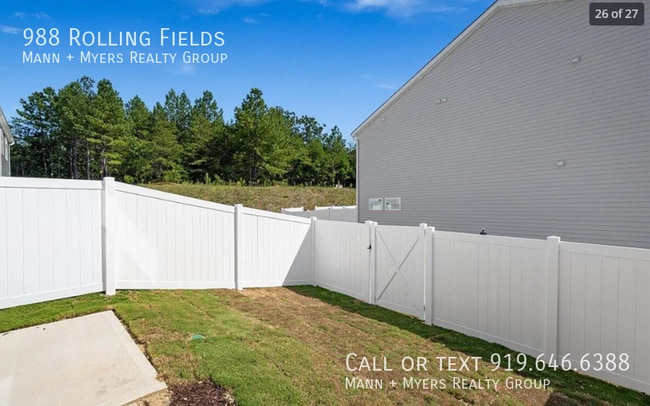 Building Photo - 988 Rolling Flds Dr