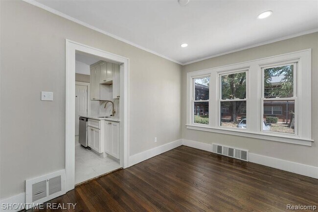 Building Photo - 292 W Marshall St