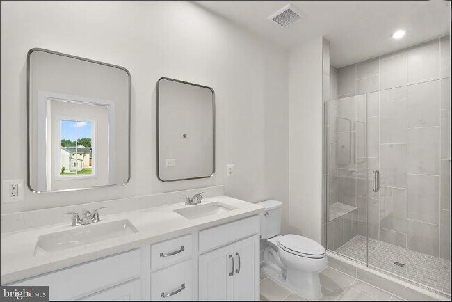 Building Photo - 112 Galaxy Pl