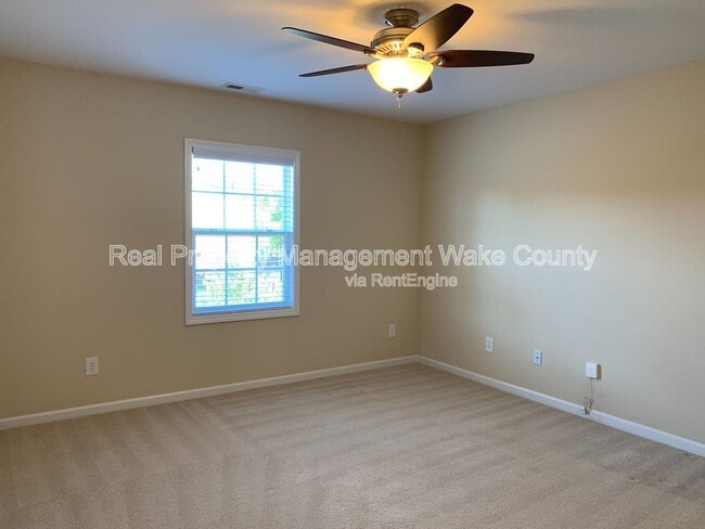 Building Photo - 112 Cobblebrook Ct