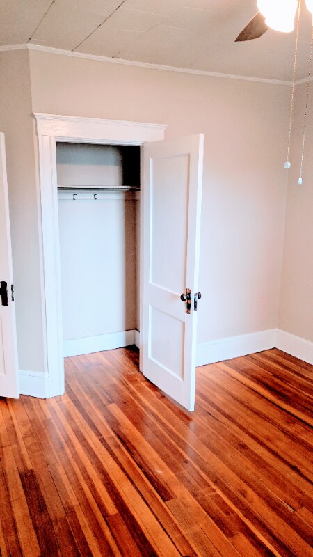 Building Photo - 862-864-864 Riverside Dr