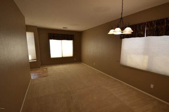 Building Photo - 1148 S Roca St