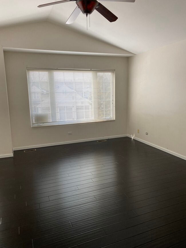 Master Bedroom - 39761 N Tee Side Ct
