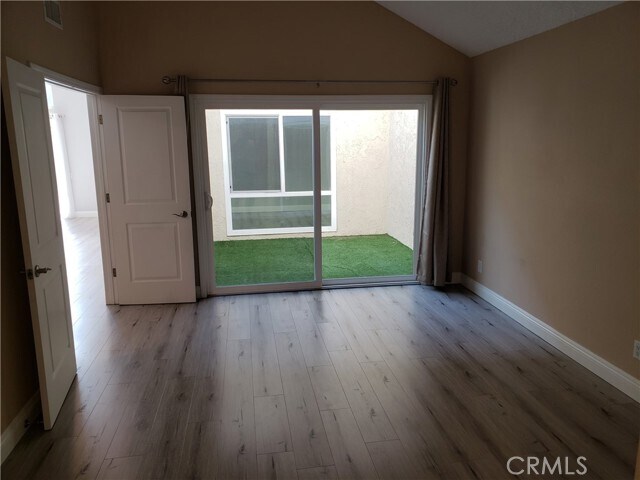 Building Photo - 2015 Clear River Ln