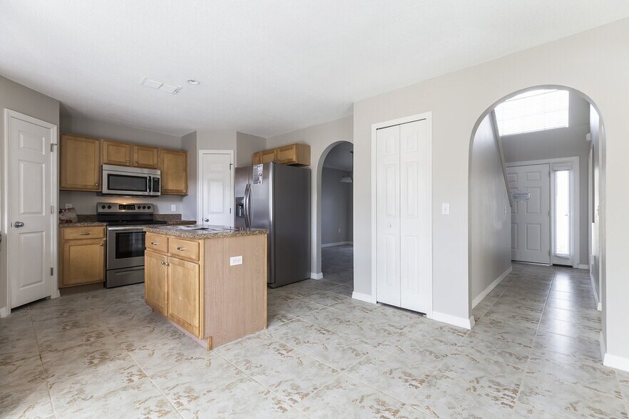Building Photo - 2902 Elbib Dr