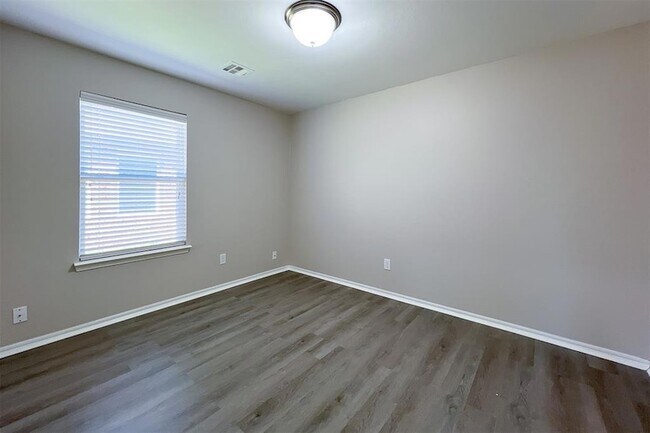 Building Photo - 2928 Cider Mill Ln