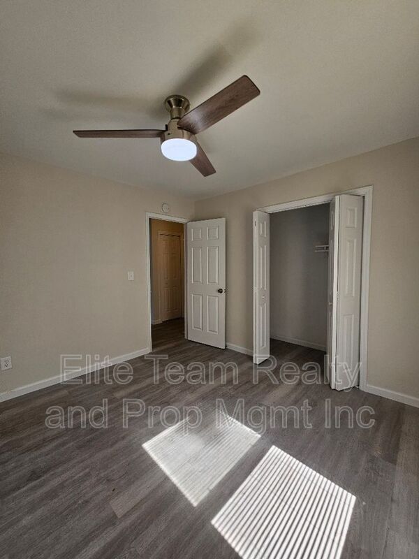 Building Photo - 2507 Moreland St