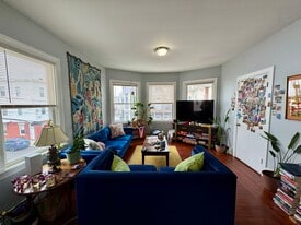 Building Photo - 30 Penn St