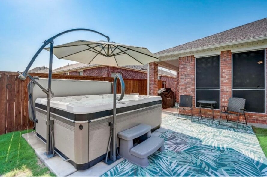 Building Photo - 3917 Old Richwood Ln