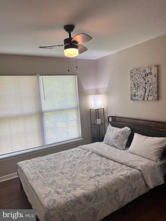 Building Photo - 8 Trout Lily Ct