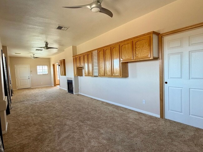 Building Photo - 1100 W Vulcan Ave