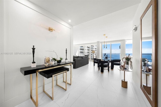 Building Photo - 4300 N Ocean Blvd