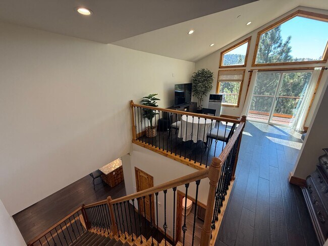 Building Photo - Stunning 4-Bedroom Home with Amazing Views, EV Charger & Solar in Big Bear!
