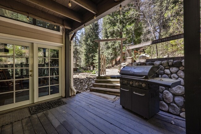 Building Photo - 26316 CA-189