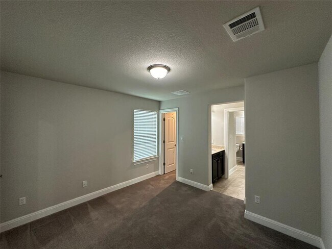 Building Photo - 4213 Valley Oaks Dr