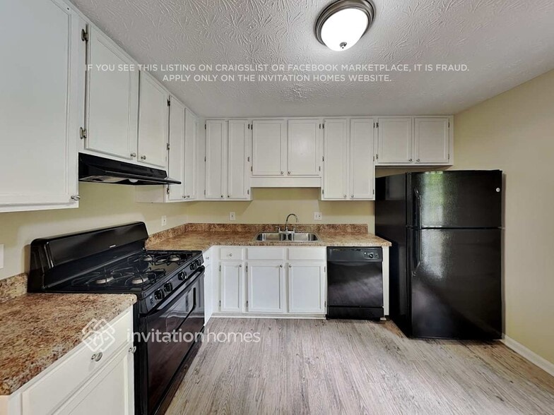 Building Photo - 767 Brooks St