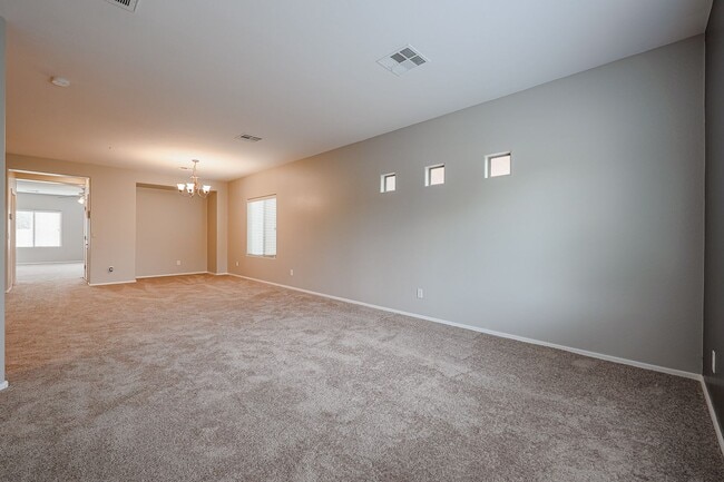 Building Photo - 4 bed, 3.5 bath house in Stetson Valley, Phoenix